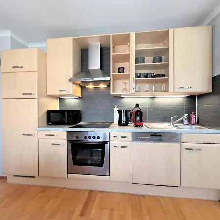 Charmantes 3 Zimmer Korbstadt-apartment, Terrasse, Wanderwege, Optimale Anbindung Apartmán