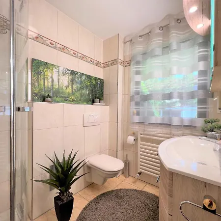 Charmantes 3 Zimmer Korbstadt-apartment, Terrasse, Wanderwege, Optimale Anbindung *